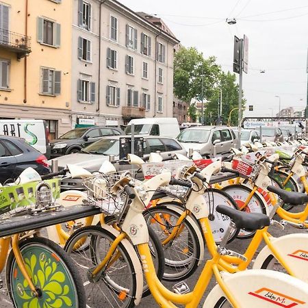 Pit Stop Navigli Милан Экстерьер фото