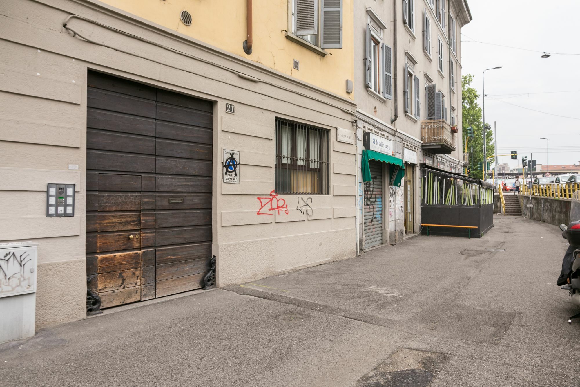 Pit Stop Navigli Милан Экстерьер фото