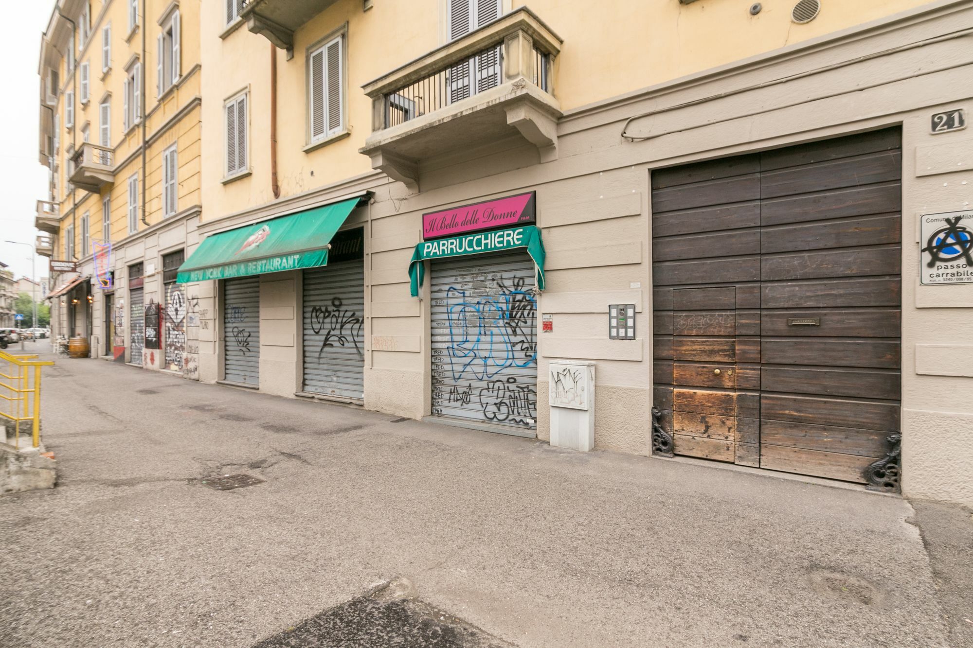 Pit Stop Navigli Милан Экстерьер фото